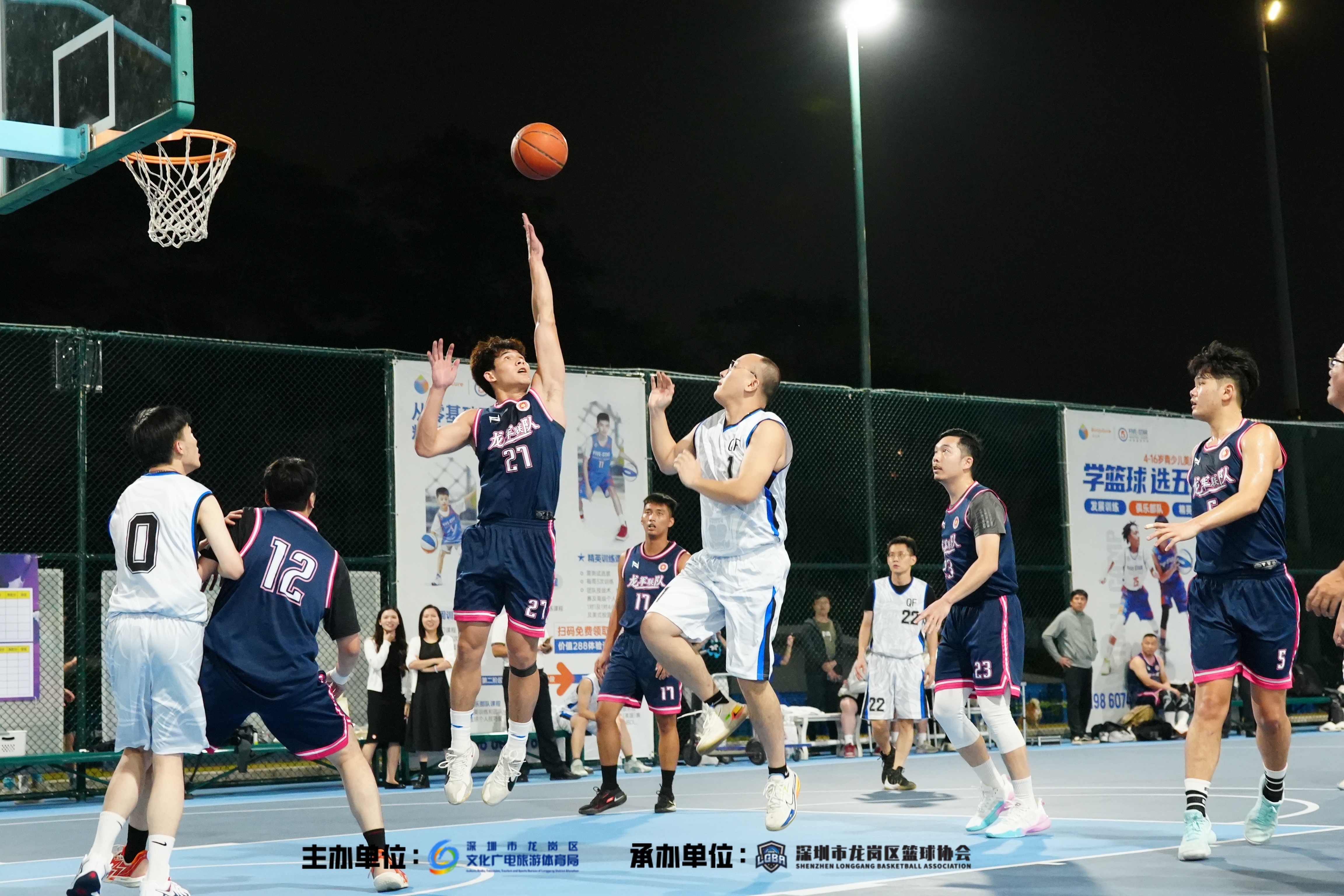 篮球明星杯决赛即将上演激烈对抗