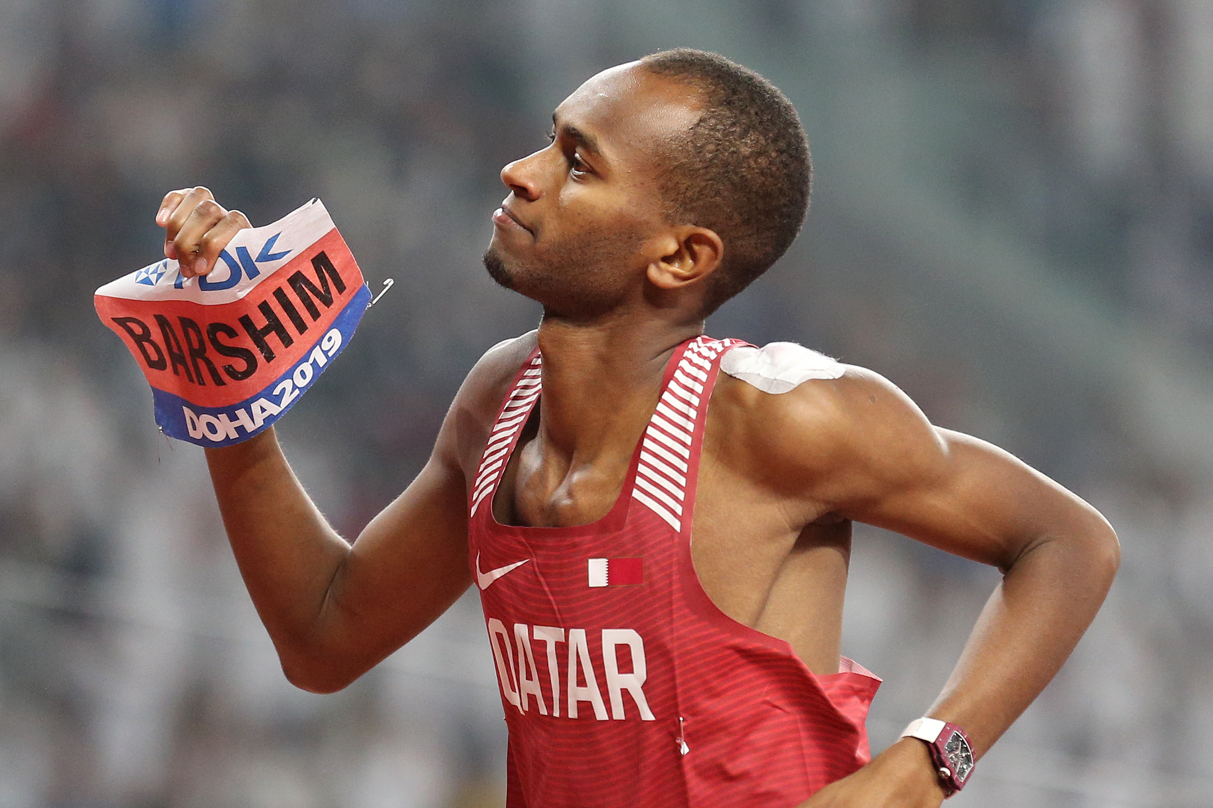 卡塔尔选手成功进入田径比赛男子110米栏决赛