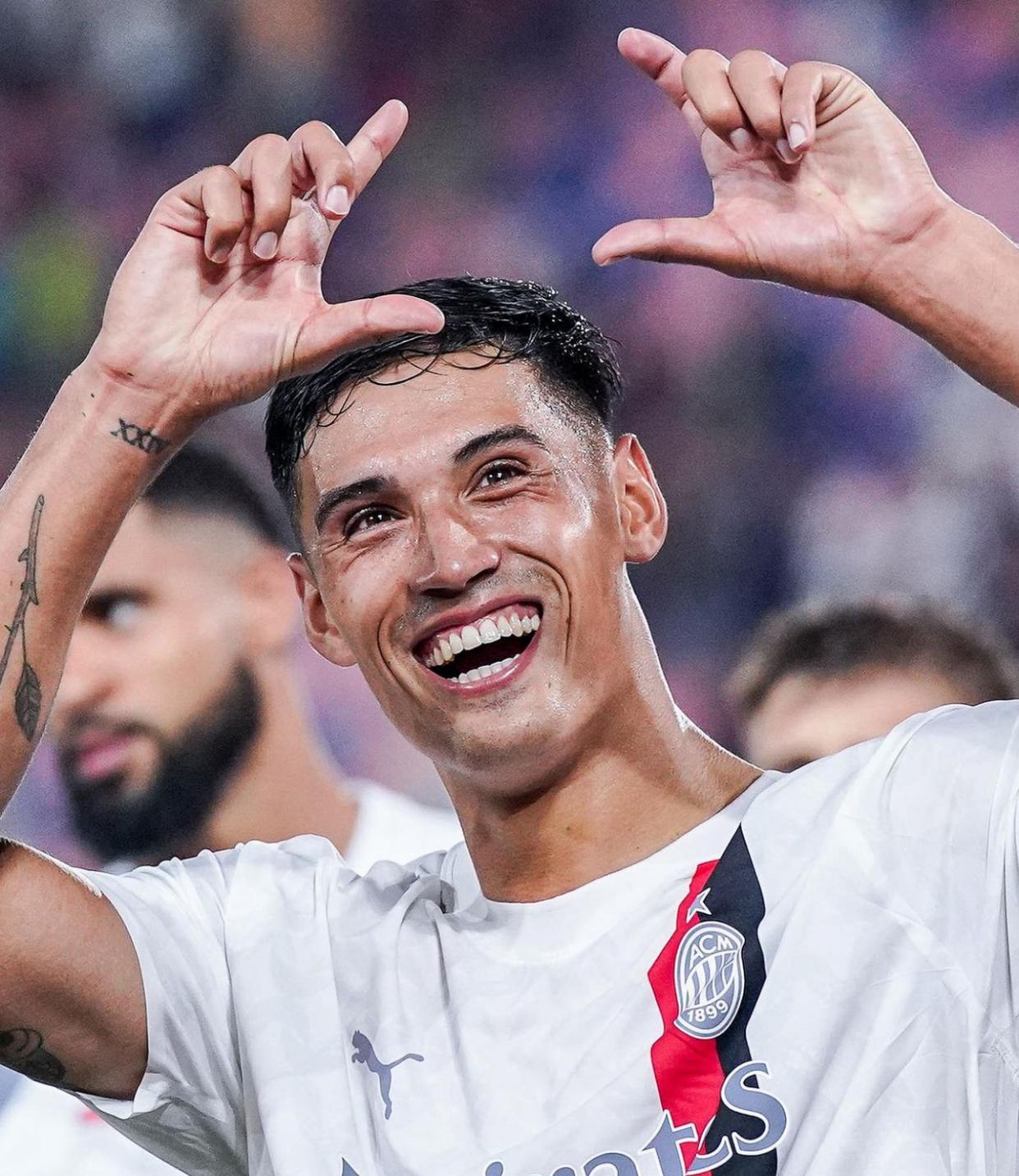 开云APP-AC米兰队稳坐冠军宝座，势不可挡的简单介绍