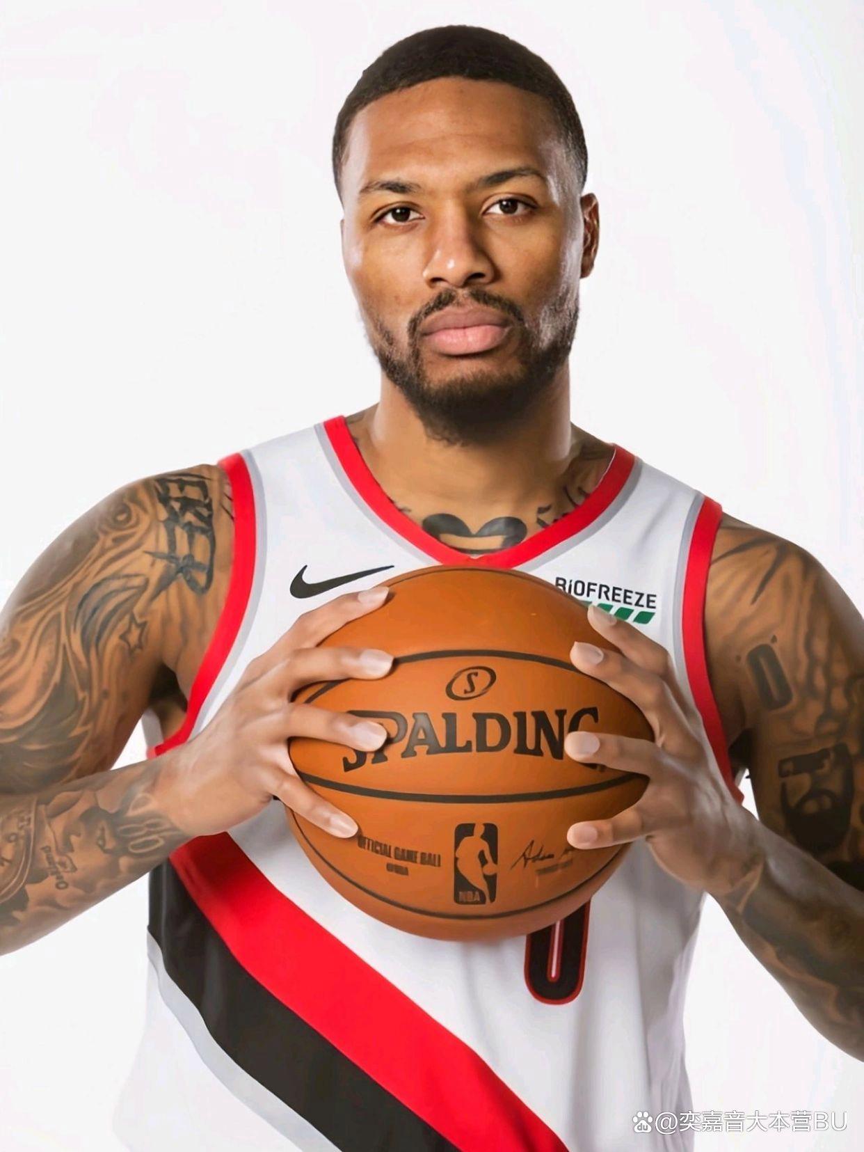 关于NBA赛季:开拓者队成功签下大卫·利拉德,实力暴增的信息 关于NBA赛季:开拓者队成功签下大卫·利拉德,实力暴增的信息