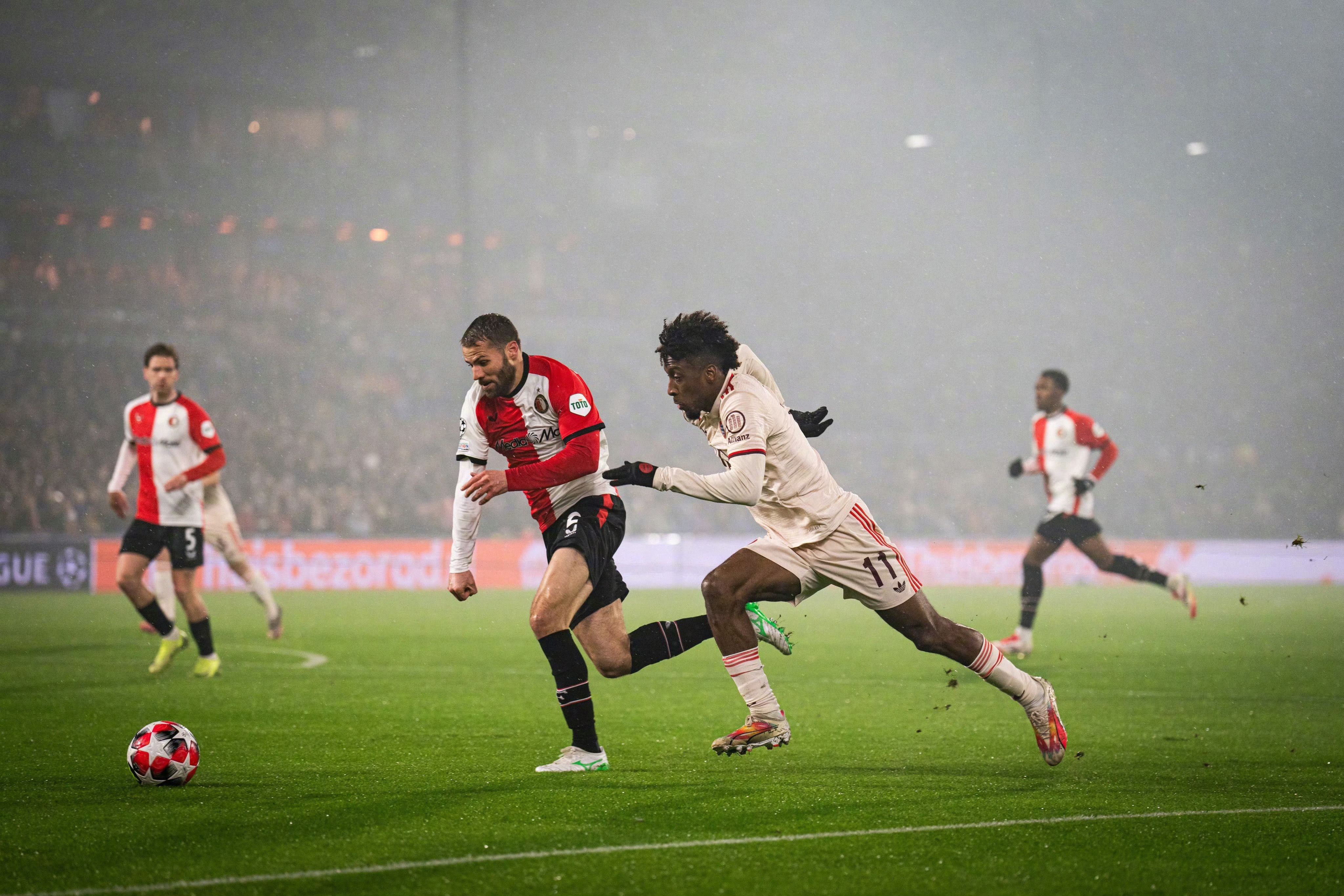 布兰特福德主场不敌诺里奇,遭受连败 布兰特福德主场不敌诺里奇,遭受连败