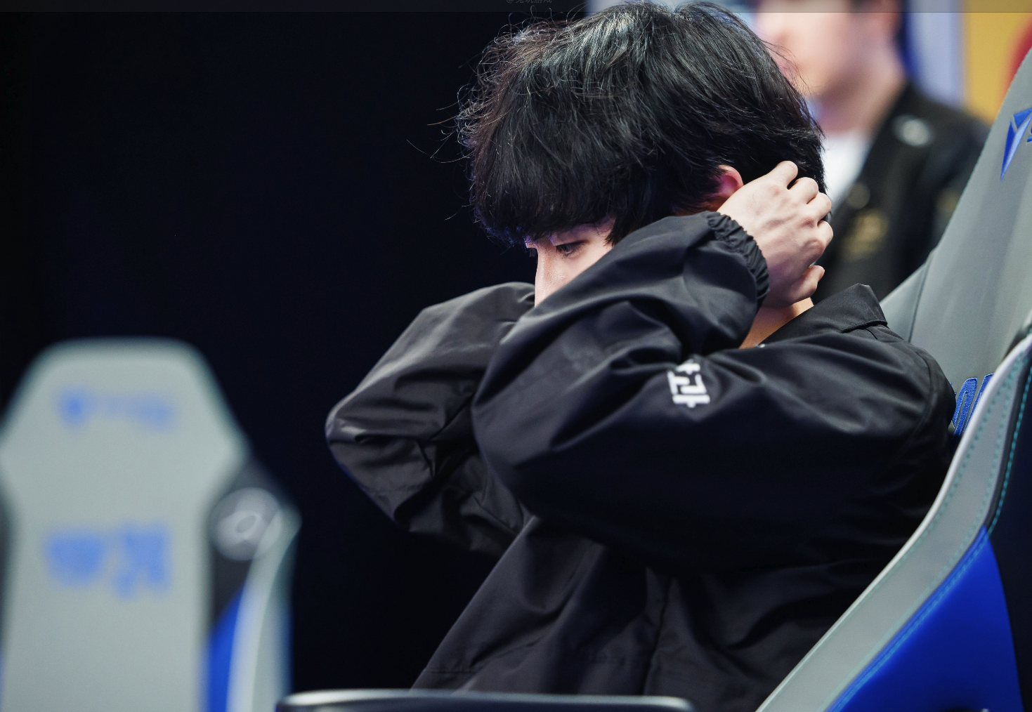 开云体育APP下载-HLE横扫TSM，Knight团战一打五峡谷大战淘汰赛，让粉丝疯狂欢呼