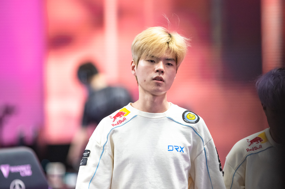 TES力克G2,Deft团战一打五宿命之战成都决赛之夜,技惊四座 TES力克G2,Deft团战一打五宿命之战成都决赛之夜,技惊四座