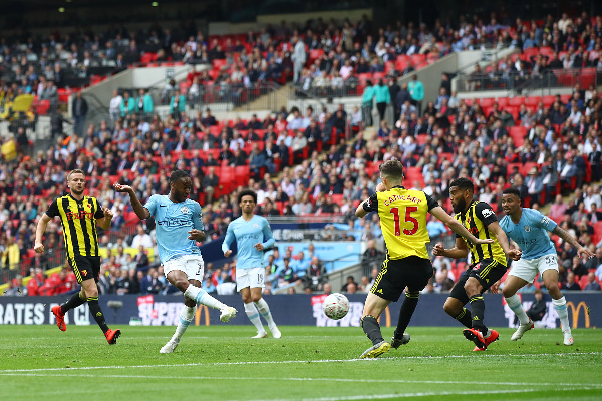 比利亚雷亚尔击败格拉纳达，保持领先地位