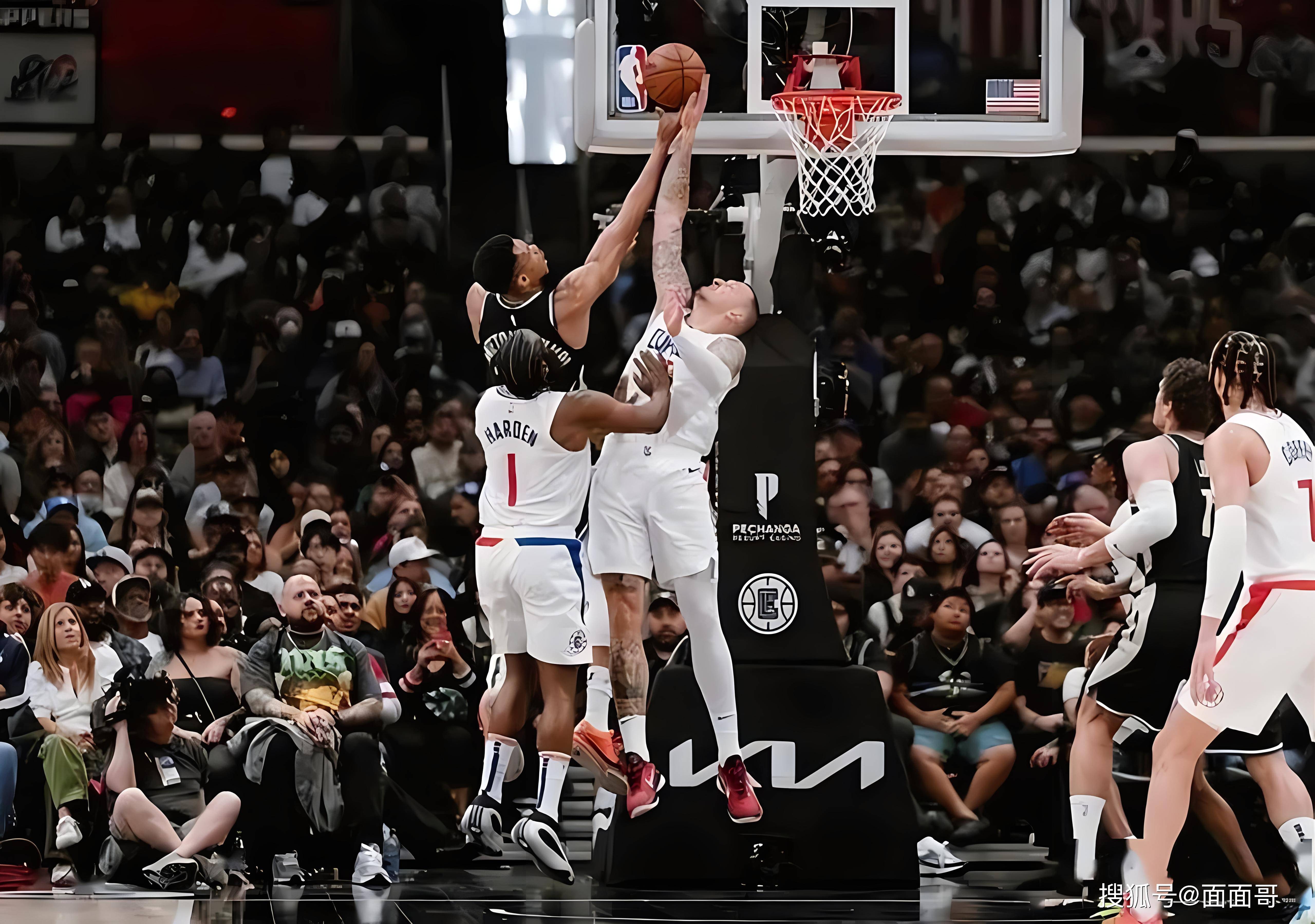 开云体育登录-雄鹿签下安特托昆博，续约5年15亿合同