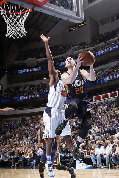 小牛客场击败爵士，晋级机会大增的简单介绍