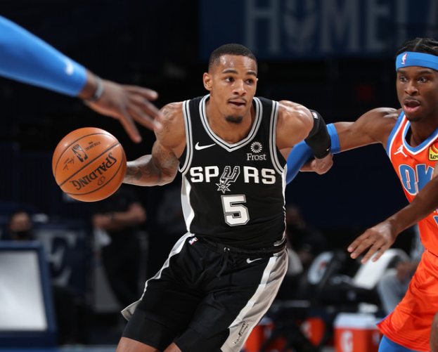 开云体育下载-宇博星队全面发挥再加上内线强势，击败甘勇者队