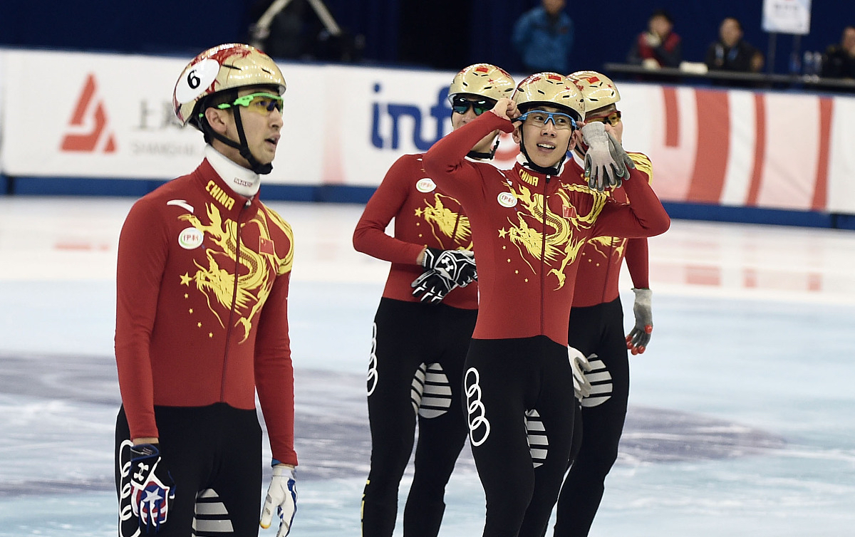 韩国球队在激烈比拼中获得胜利 韩国球队在激烈比拼中获得胜利